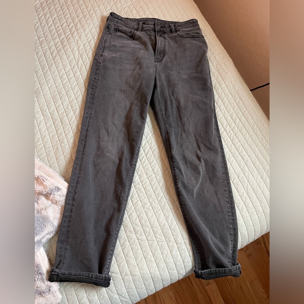 American Eagle black  mom jeans - size 6